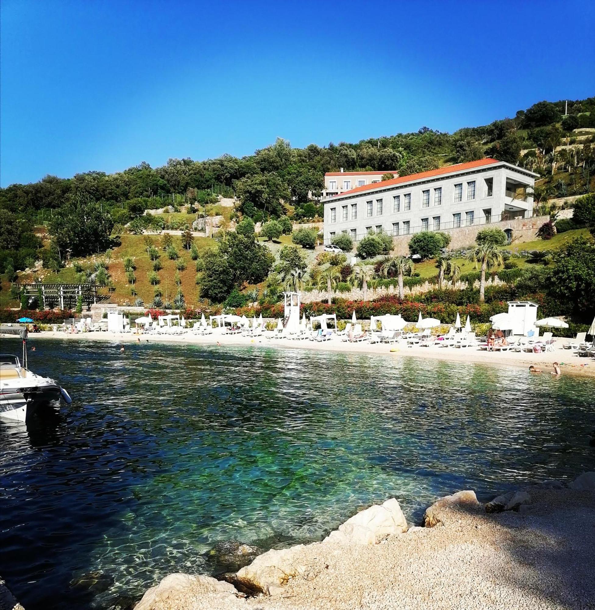 Glamping Peninsula Lustica Rose Villa Tivat Buitenkant foto
